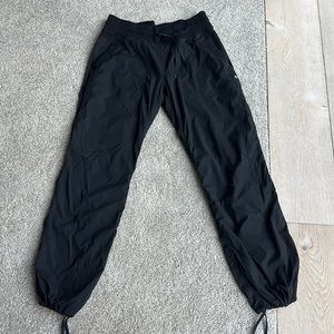 Lululemon dance pant 10